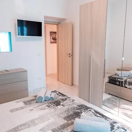 Holiday home Allo Scoglio Dei Due Frati Syracuse