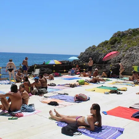 Allo Scoglio Dei Due Frati